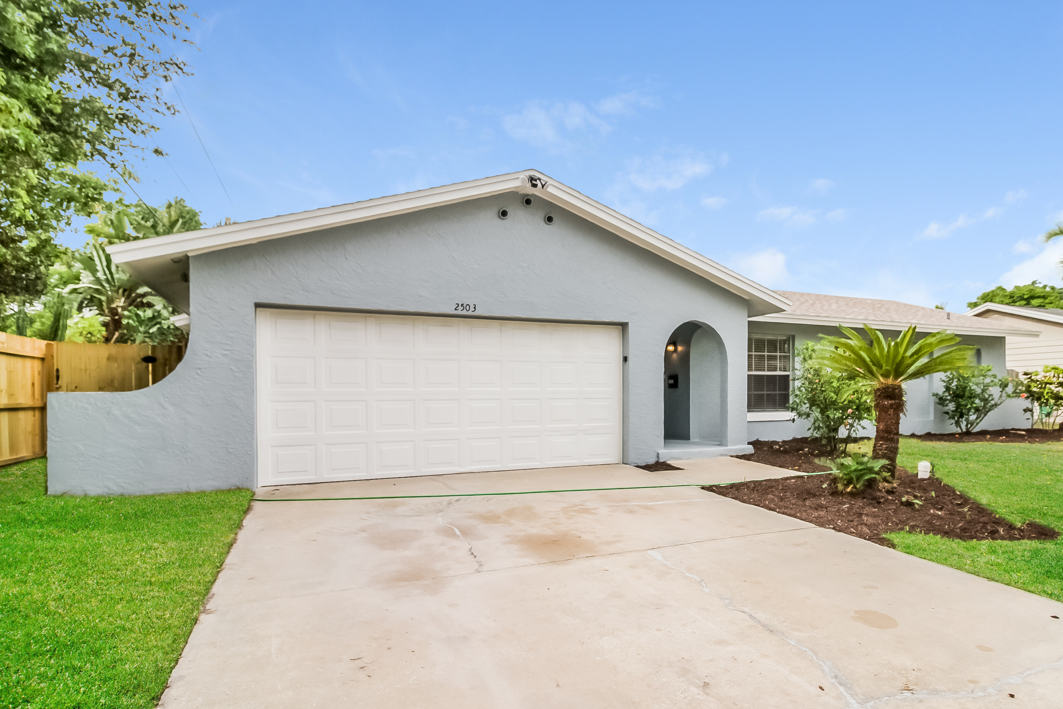 2503 DAKOTA TRL FERN PARK, FL 32730